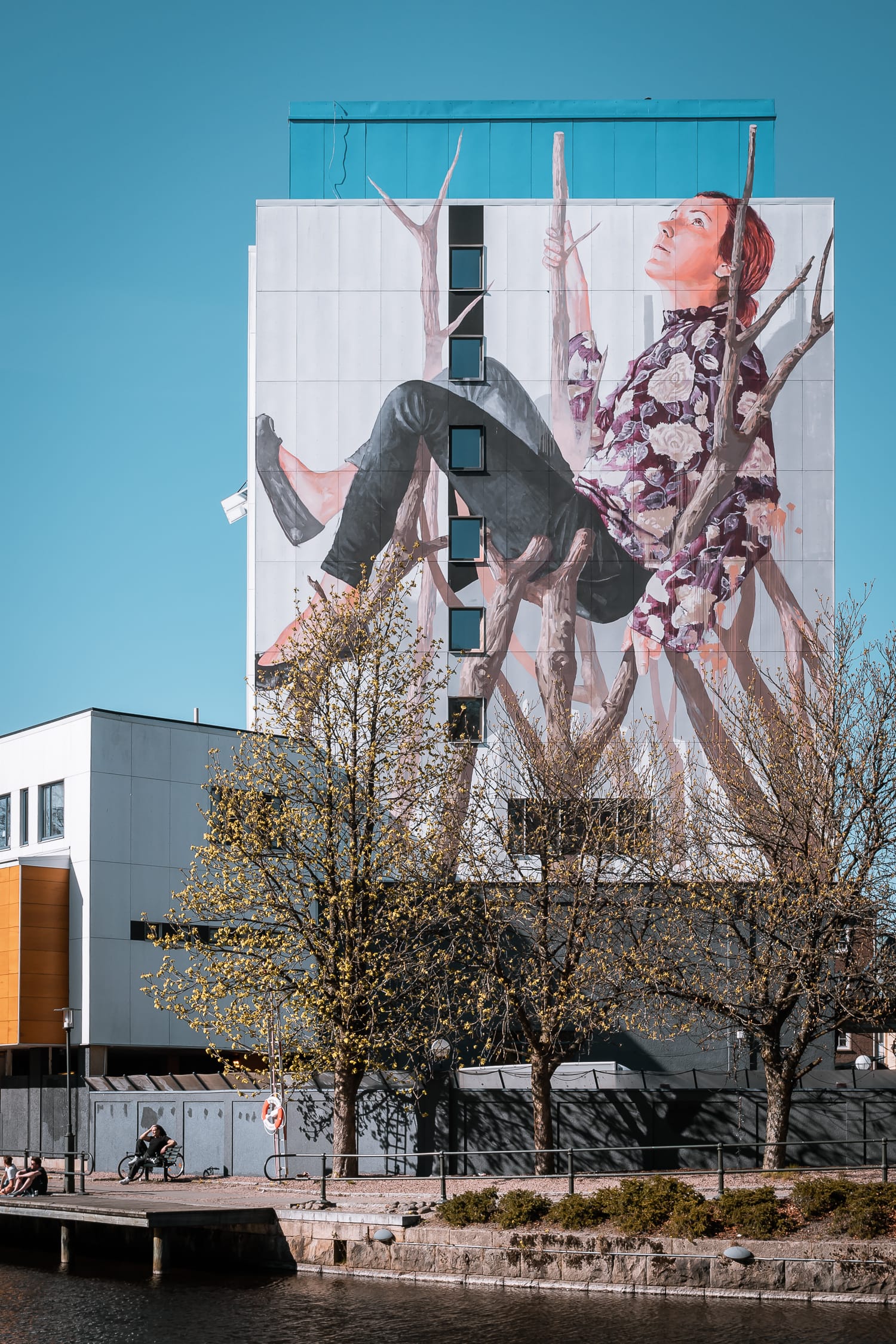 Street art in Borås, No Limit